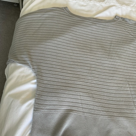 New York & Company sweater - Picture 5 of 8